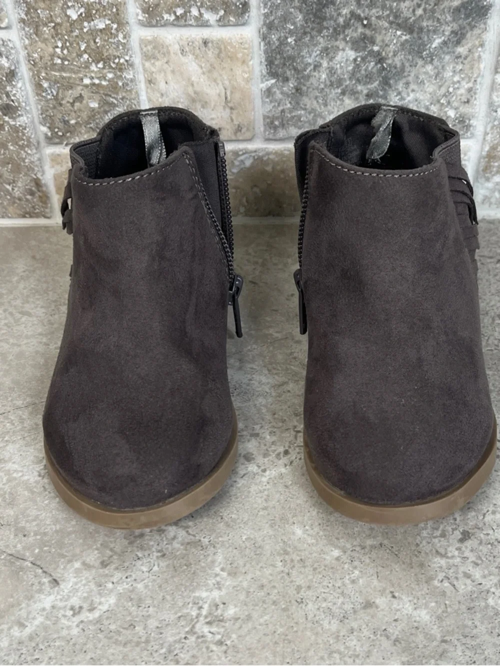 Old Navy Girls Brown Suede-Look Ankle Boots 7, EUC, clean! A Cutie Bootie😀